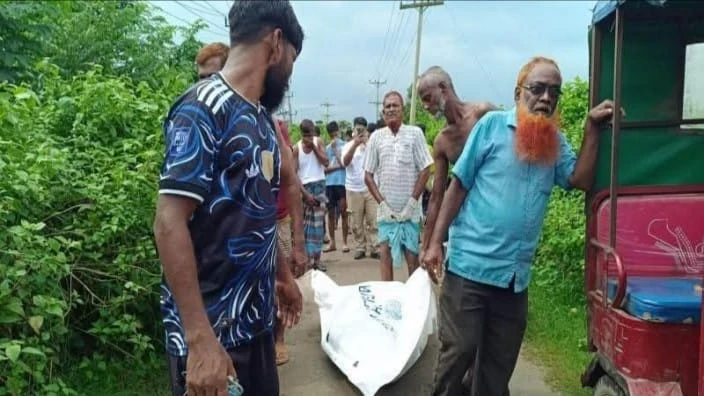 কুমিল্লায় ডোবা থেকে অজ্ঞাত এক ব্যক্তির লাশ উদ্ধার
